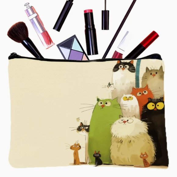 Cats of All Sizes Makeup Bag Zip Closure NWT - Picture 1 of 3